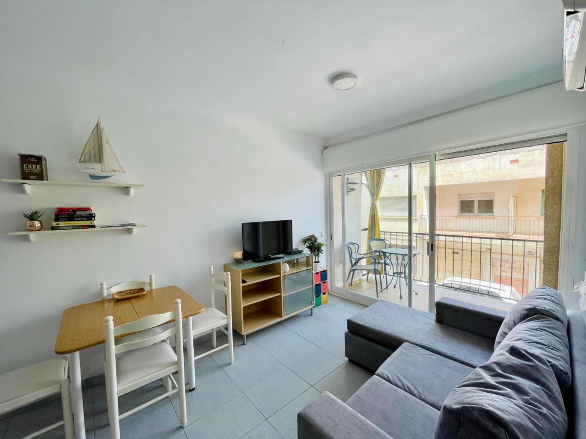 Acogedor Y Centrico Apartamento A 1' De La Playa Roses Bagian luar foto